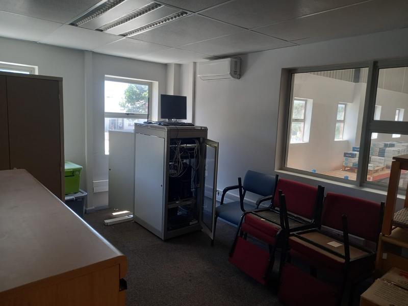 To Let commercial Property for Rent in Walmer Eastern Cape